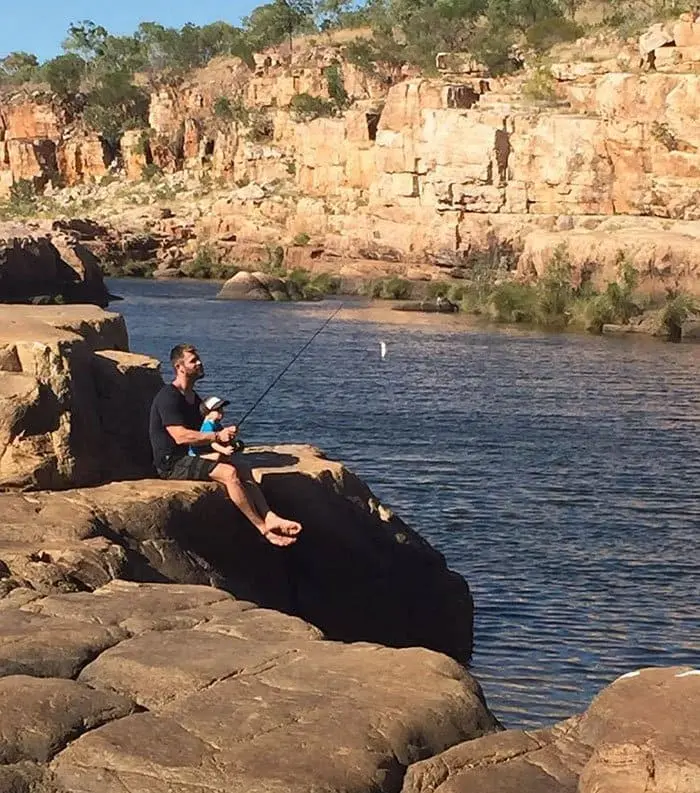 chris hemsworth best dad fishing