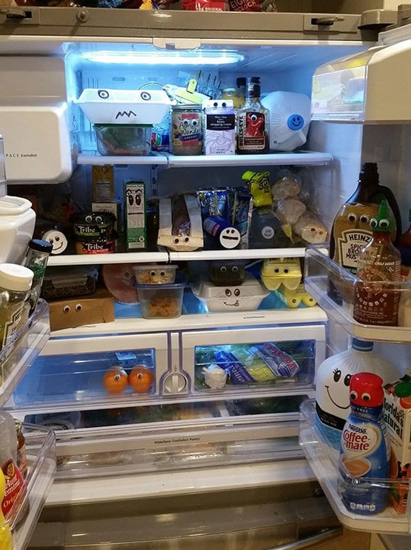 funny-couples googly eyes fridge