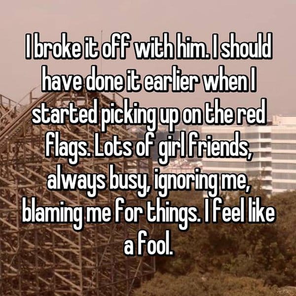 relationship red flags blaming me for things