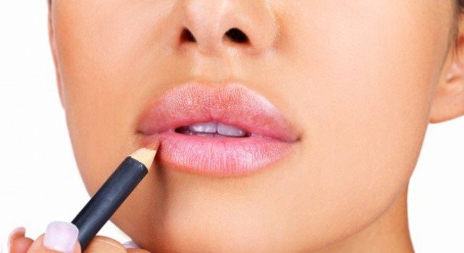 beauty hacks lip pencil