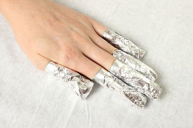 beauty hacks nail foil