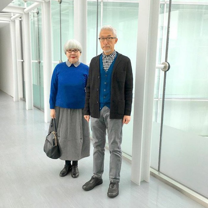 couple matching outfits blue top blue vest