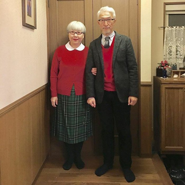 couple matching outfits red vests