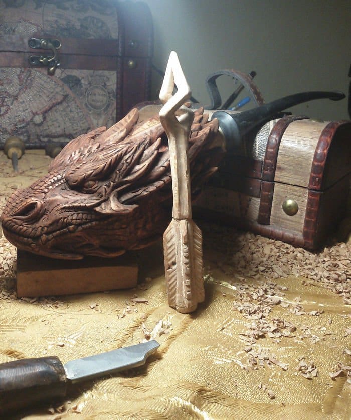 hand carved dragon pipe