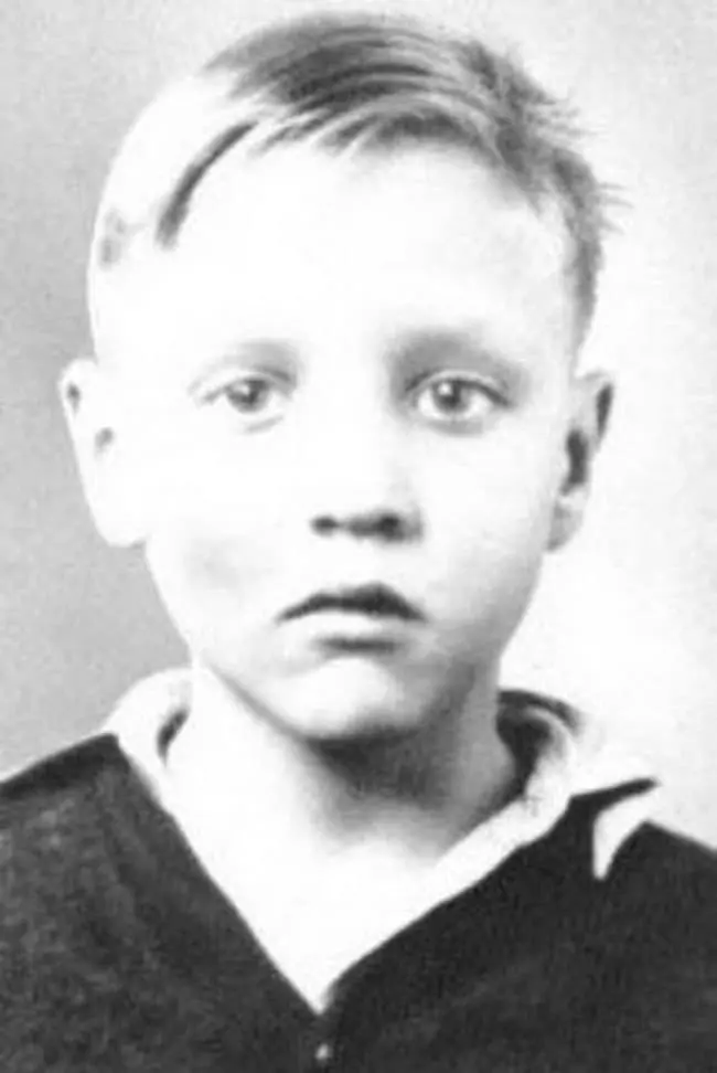 celeb child photos elvis presley