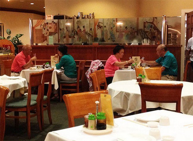 matrix glitches lookalike couples restaurant