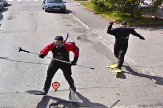 strange things google maps attacking scuba divers