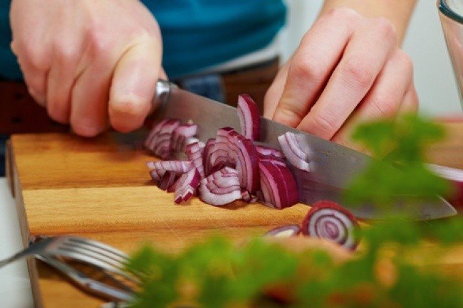 table salt hacks chopping onions