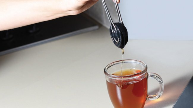 useful inventions squeezable tea infuser