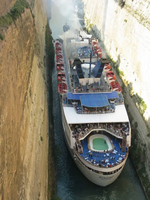 cruise ship squeezing though corinth canal greece