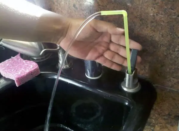 straw tap