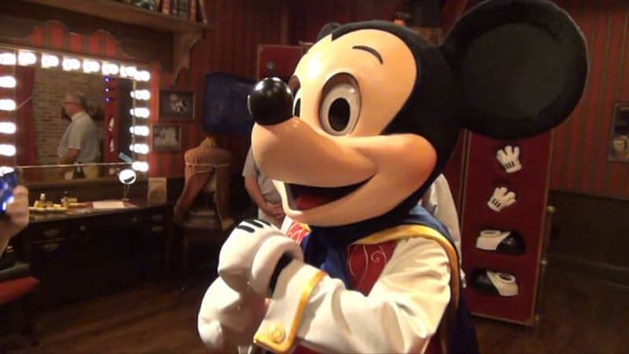 Employee Secrets Disney World cant remove masks