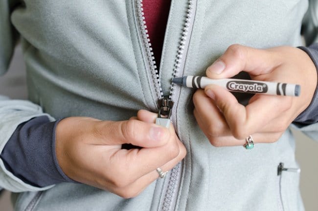 Ingenious Tricks For Your Clothes crayon zipper