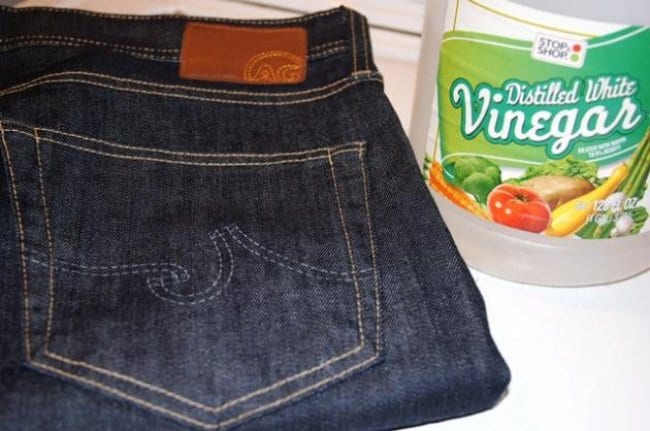 Ingenious Tricks For Your Clothes vinegar stops colors running