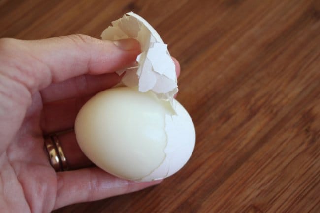 Things We Do Wrong how to peel an egg