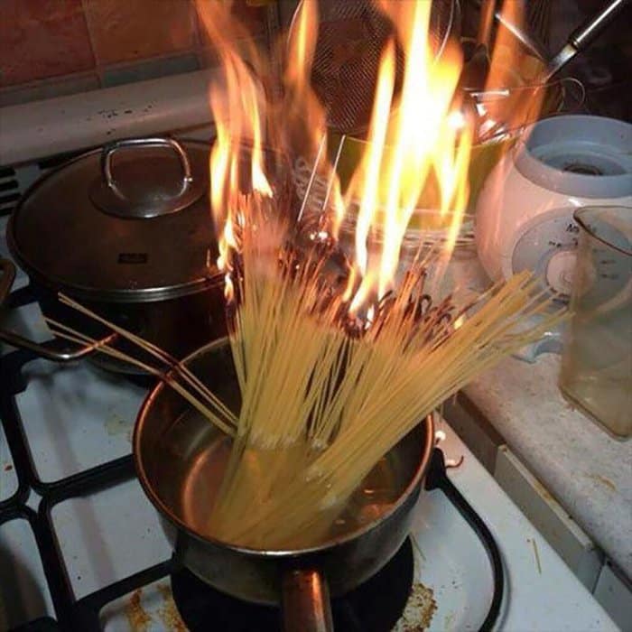 hilarious kitchen fails spaghetti on fire