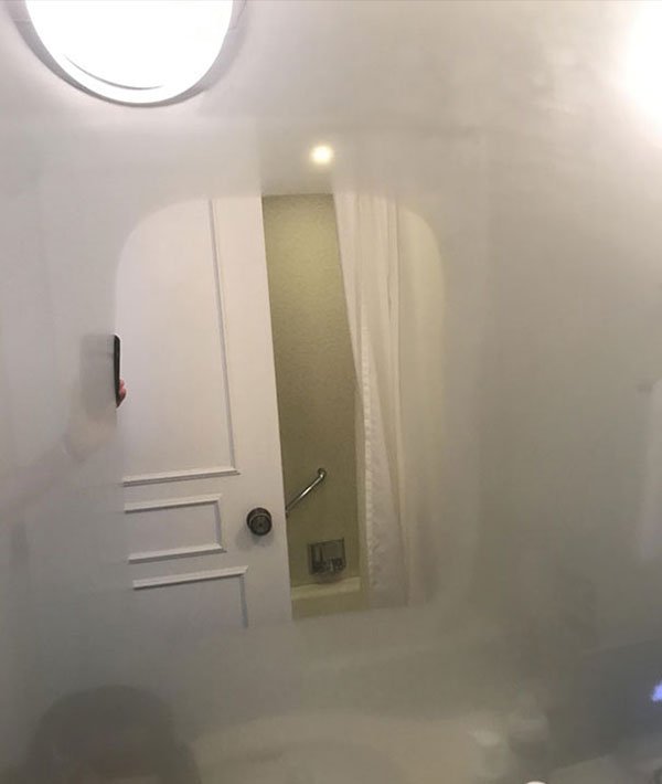 Genius Hotels heated mirror