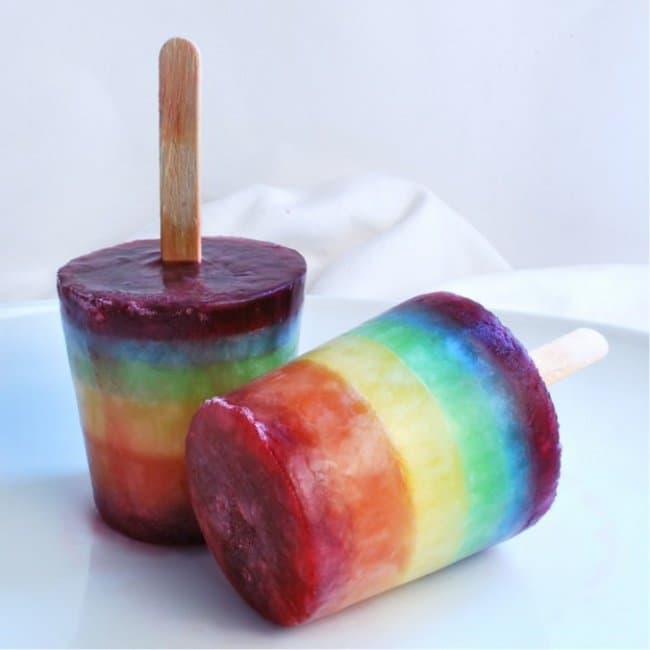 How To Keep Kids Entertained rainbow lollies