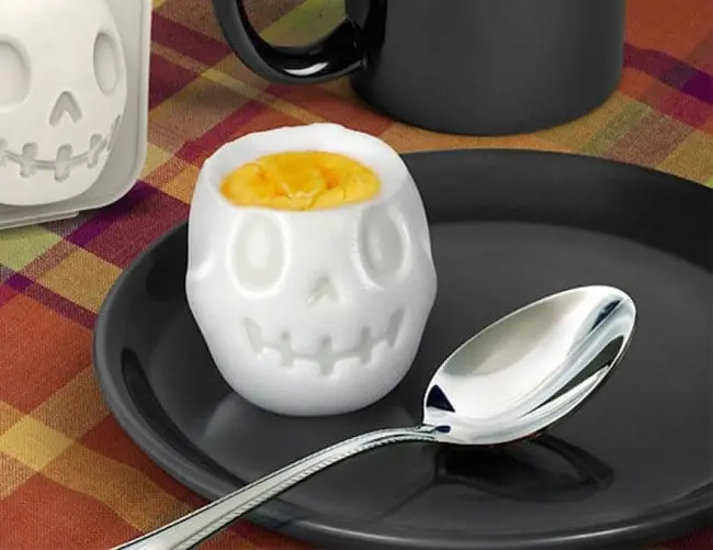 Incredibly Cool Inventions egg mold skull