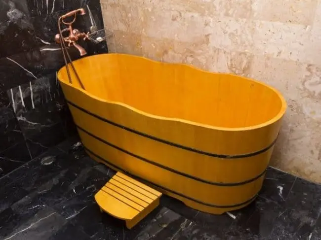 Luxurious Bath Tubs wooden barrel