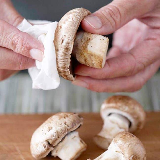 Simple Things That Many Of Us Are Doing Wrong cleaning mushrooms