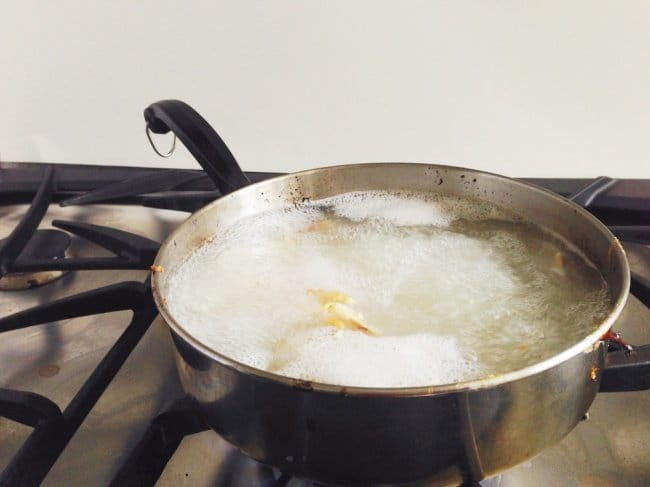 Simple Things That Many Of Us Are Doing Wrong cleaning pans
