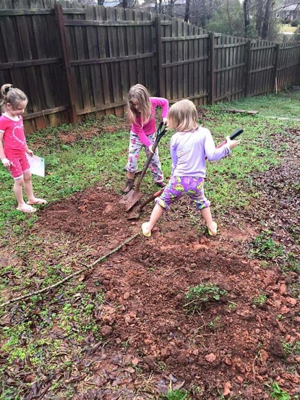 Hilarious Uncles buried nieces presents