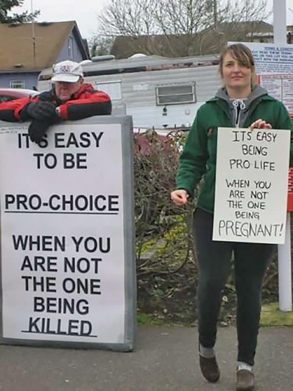 Times People Hilariously Trolled Protesters pro life pro choice