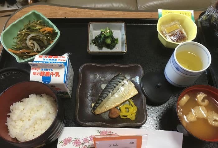 hospital-meals-japan-maternity mackerel konbu