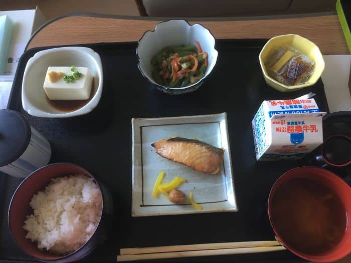 hospital-meals-japan-maternity salmon tofu
