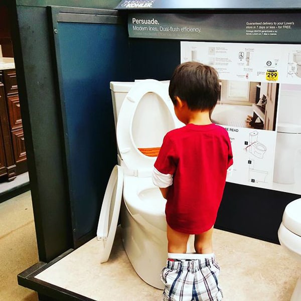 parents-are-posting-their-most-epic-fails using fake toilet