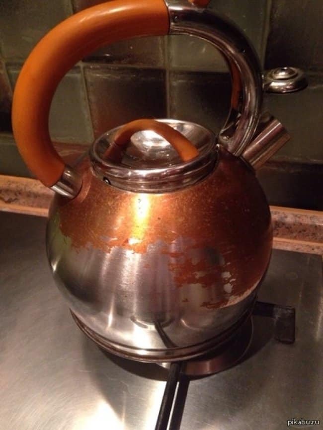 Moms Make Everything Better clean kettle