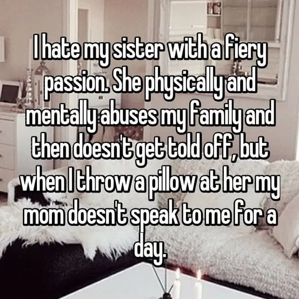 People Reveal The Reasons They Secretly Hate Their Sisters 