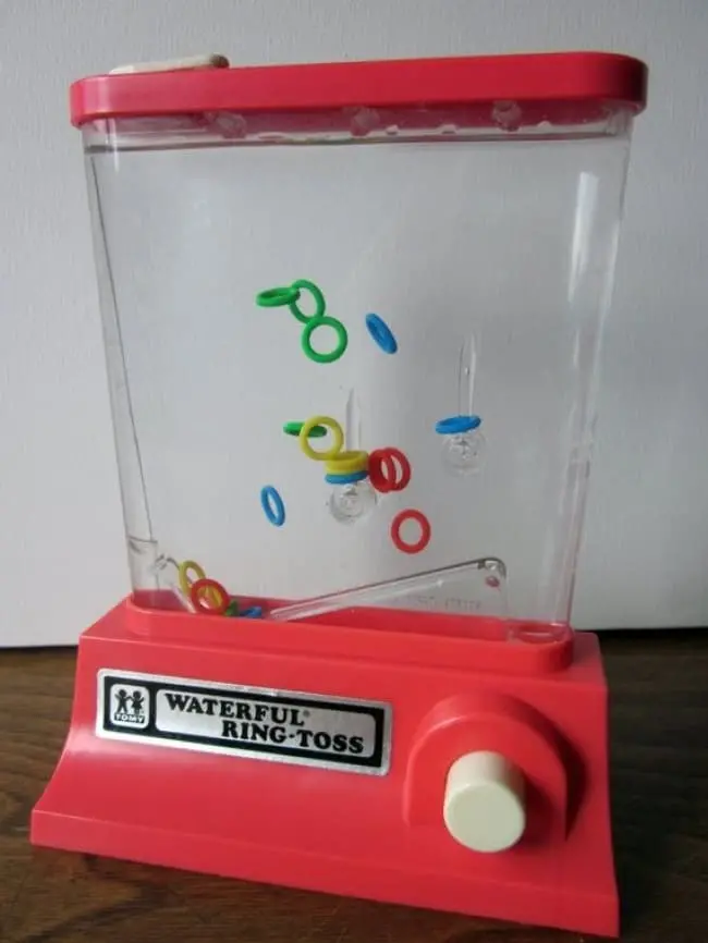 Things From The 90's waterful ring toss