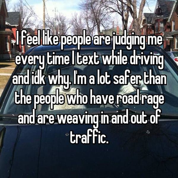 Using Phones Whilst Driving im safer