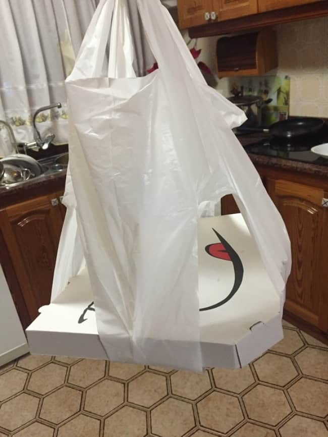 Impressive Inventions pizza bag