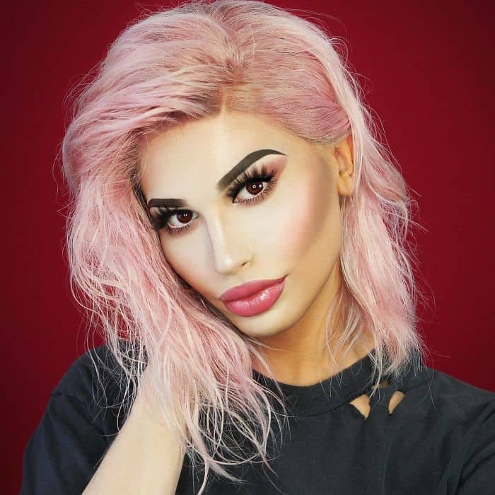 Make Up Artist Can Transform Into Any Celebrity kylie jenner