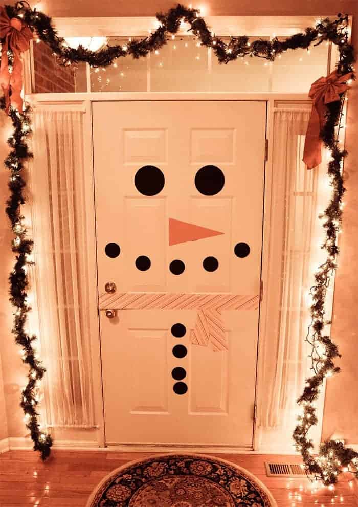 Too Lazy To Decorate For Christmas snowman door