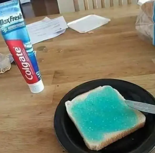 Advice From The Internet Fails toothpaste bread