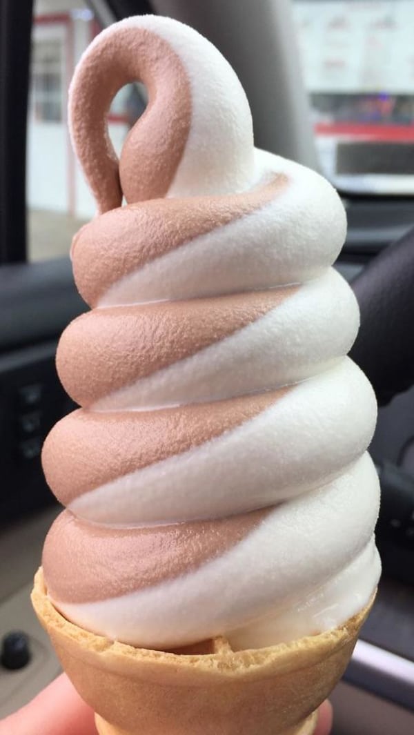 Oddly Satisfying Food Photos ice cream