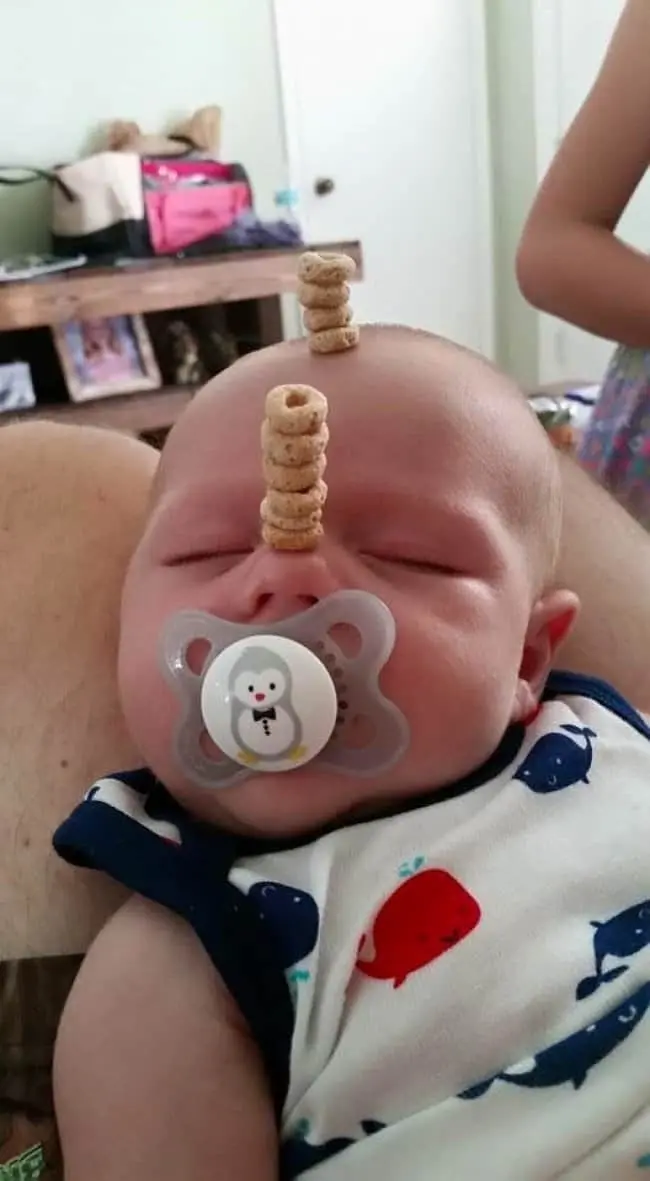 cheerio_stacking_on_baby_face