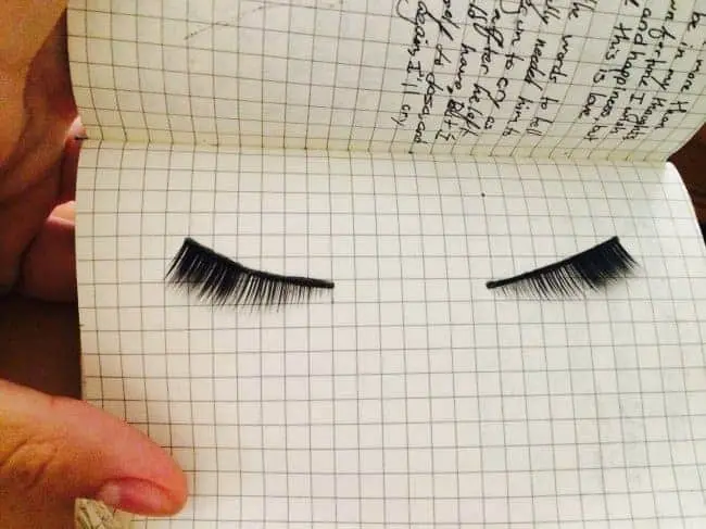 false-lashes-in-notebook