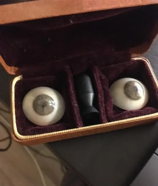 old-contact-lenses