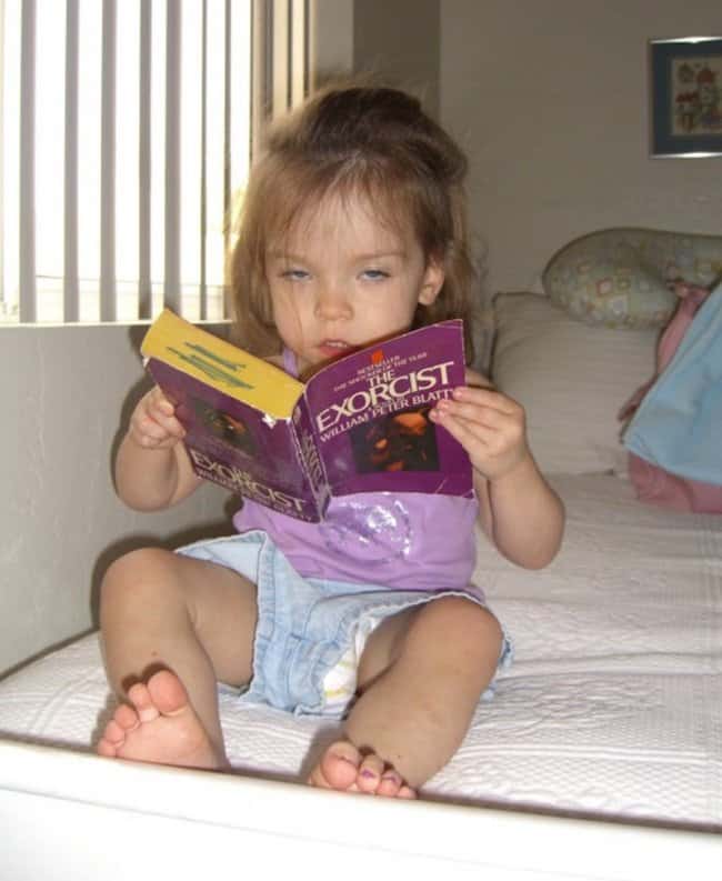 babies-reading-books