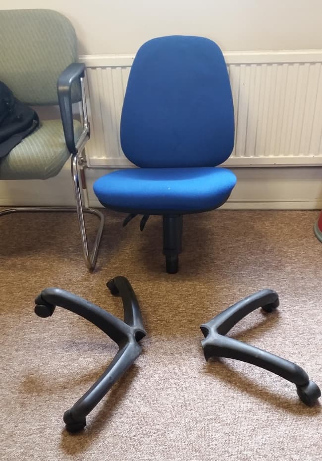 chair-broken