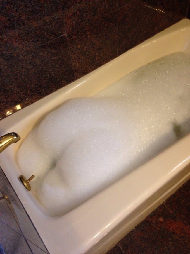 bubble-bath-butt-tricky-pictures
