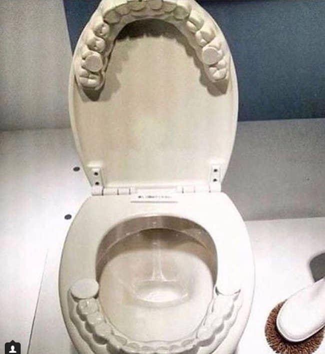 dental_toilet