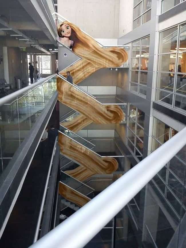 rapunzel_tangled_long_hair_creative_escalator_ads