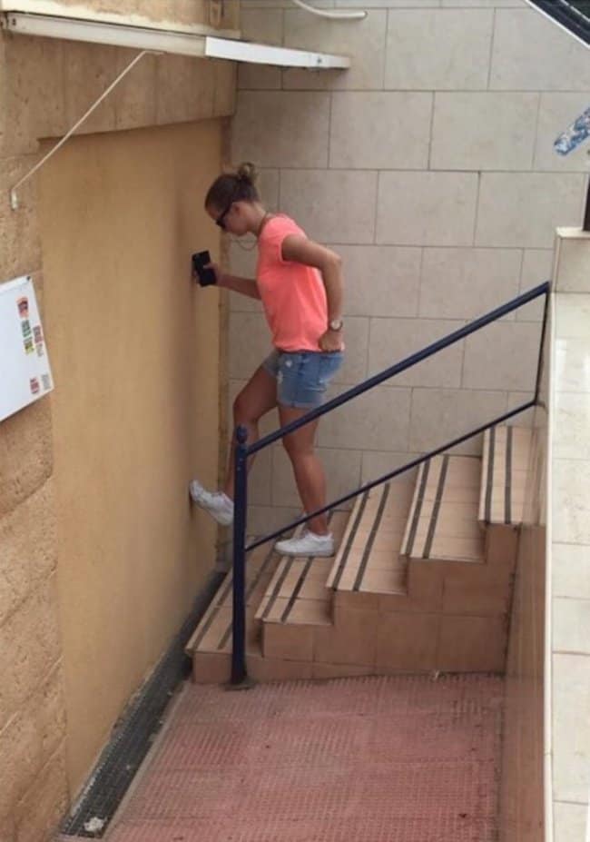 stair_wall_destinations_funniest_epic_fails