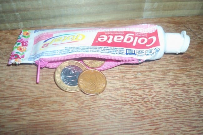 toothpaste-tube-coin-purse-weird-ideas